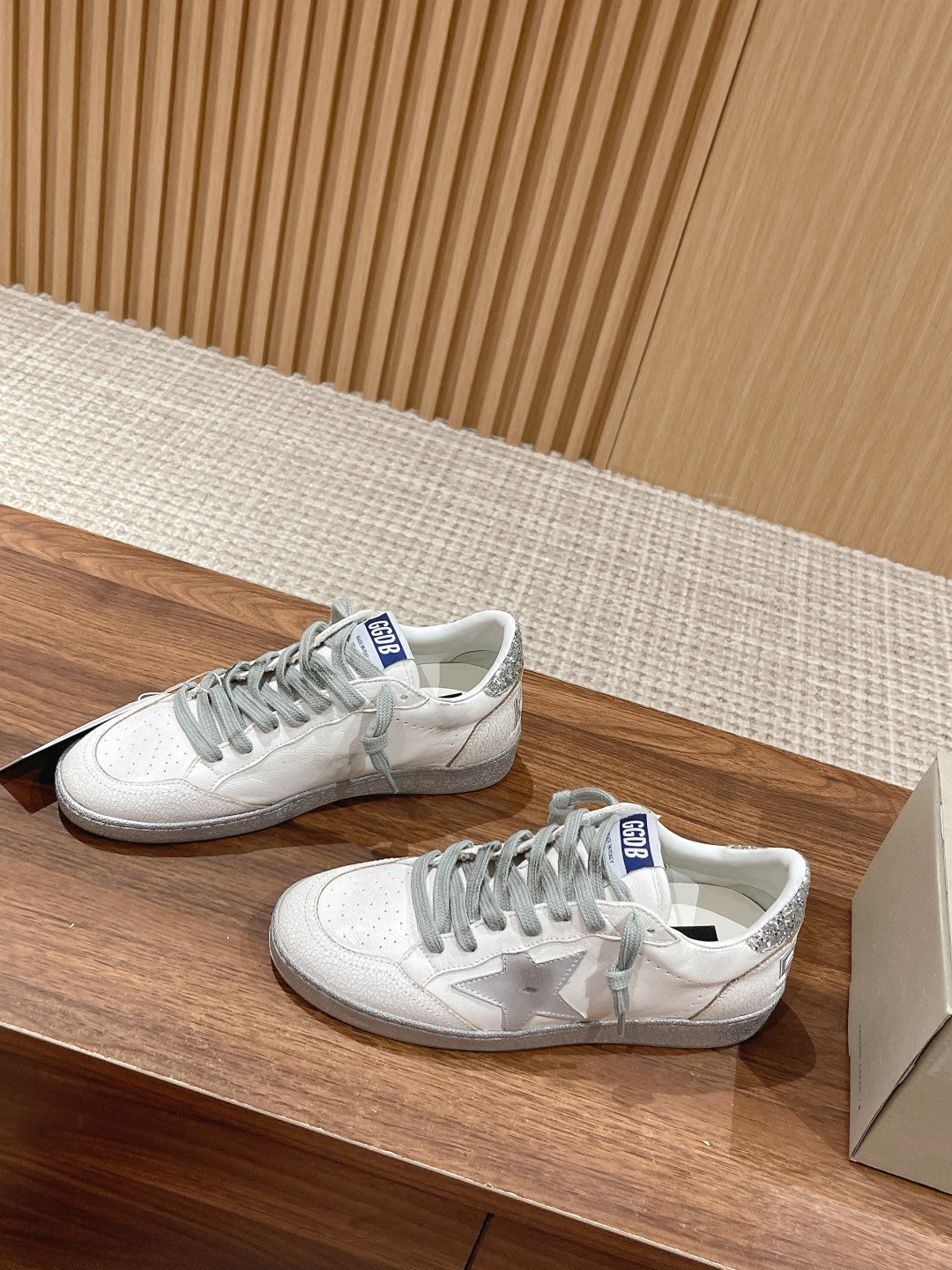 LuxluxHouse Best Quality Shoes Golden Goose