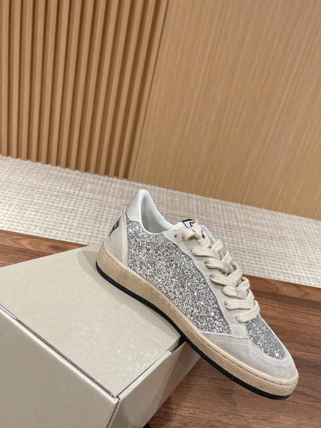 LuxluxHouse Best Quality Shoes Golden Goose