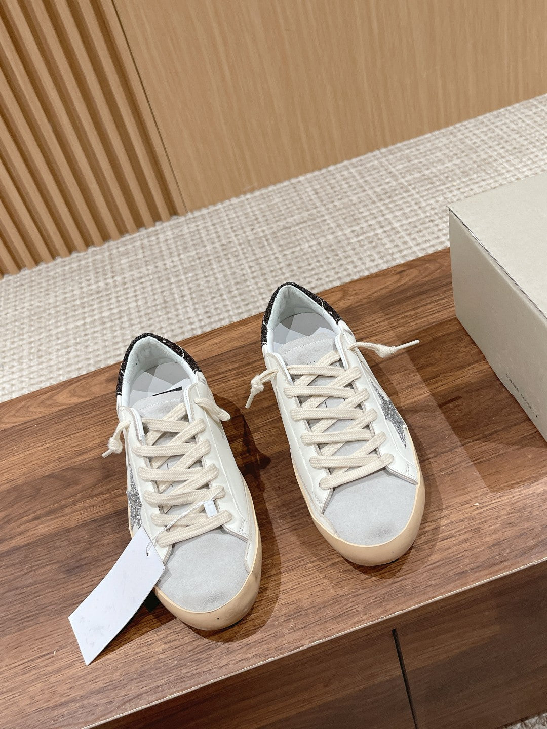 LuxluxHouse Best Quality Shoes Golden Goose