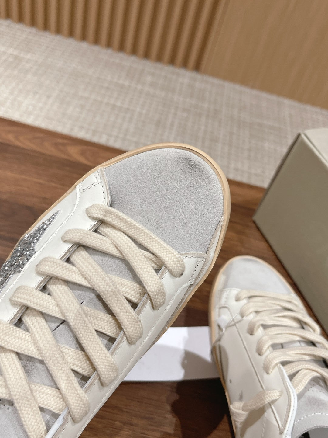 LuxluxHouse Best Quality Shoes Golden Goose