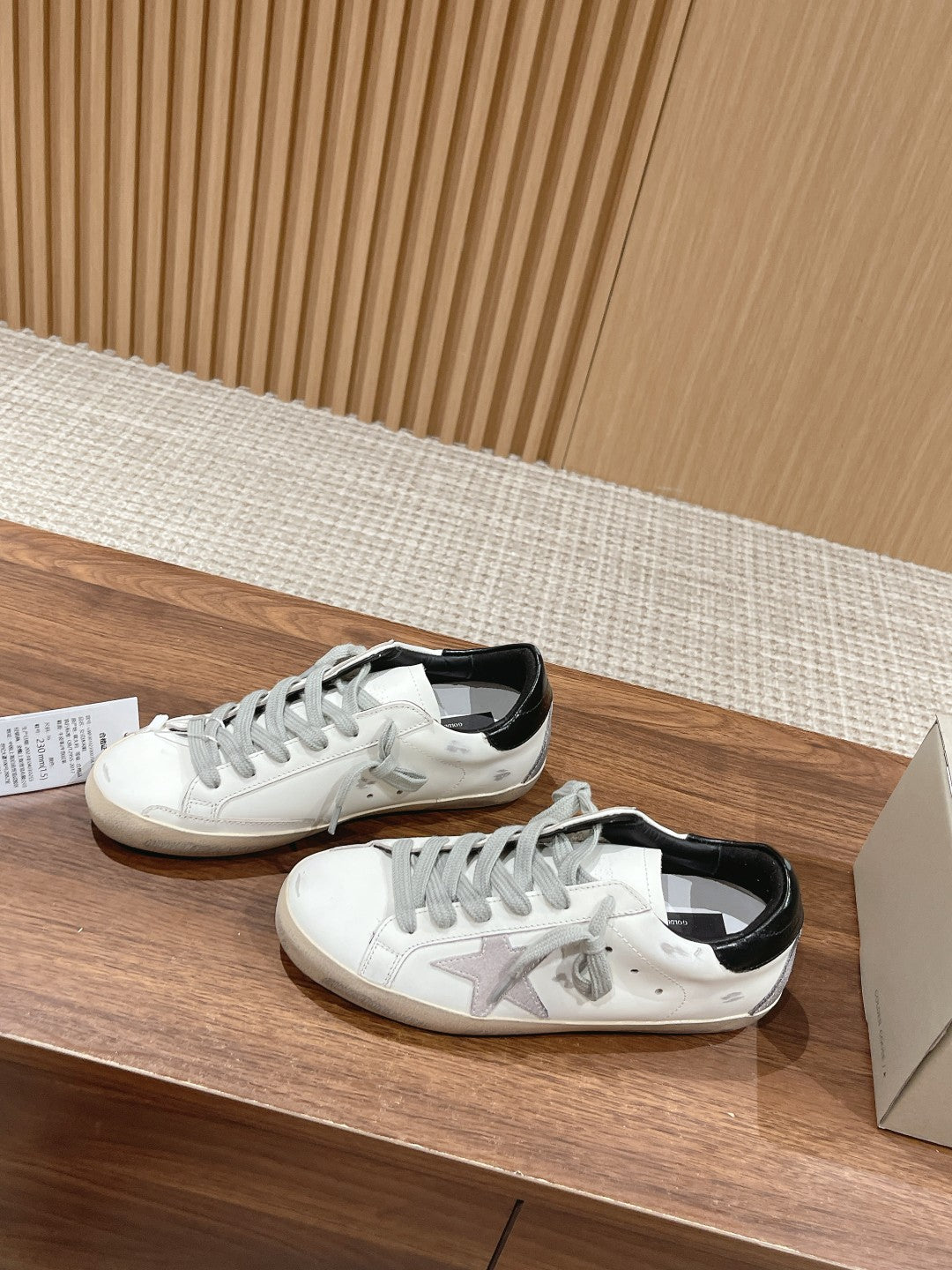 LuxluxHouse Best Quality Shoes Golden Goose