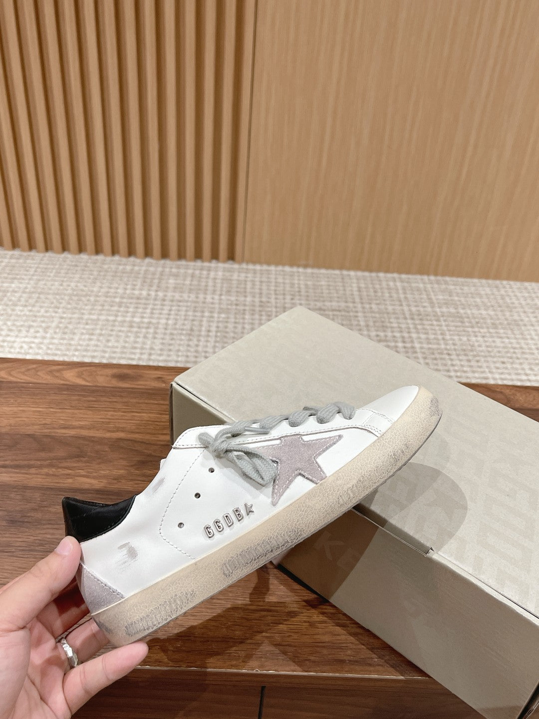 LuxluxHouse Best Quality Shoes Golden Goose
