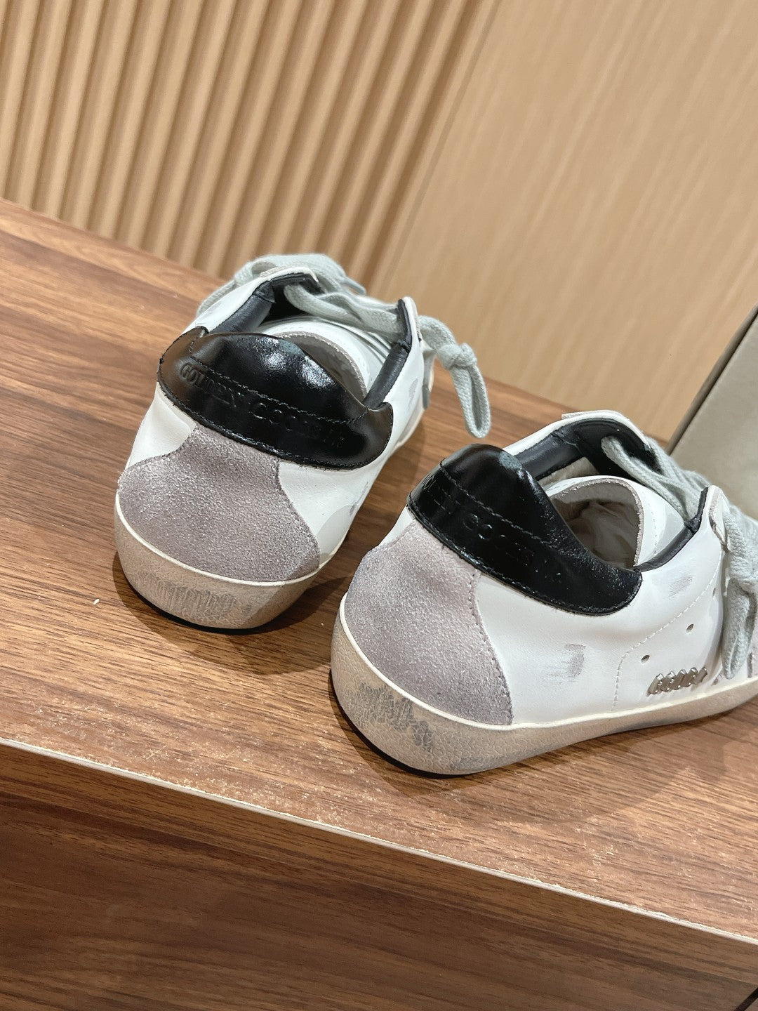 LuxluxHouse Best Quality Shoes Golden Goose