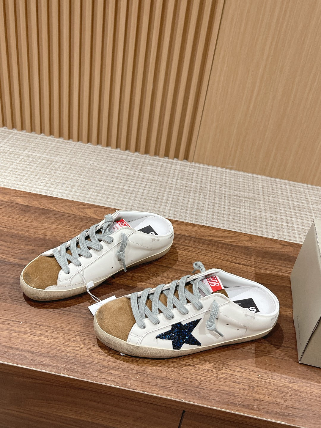 LuxluxHouse Best Quality Shoes Golden Goose