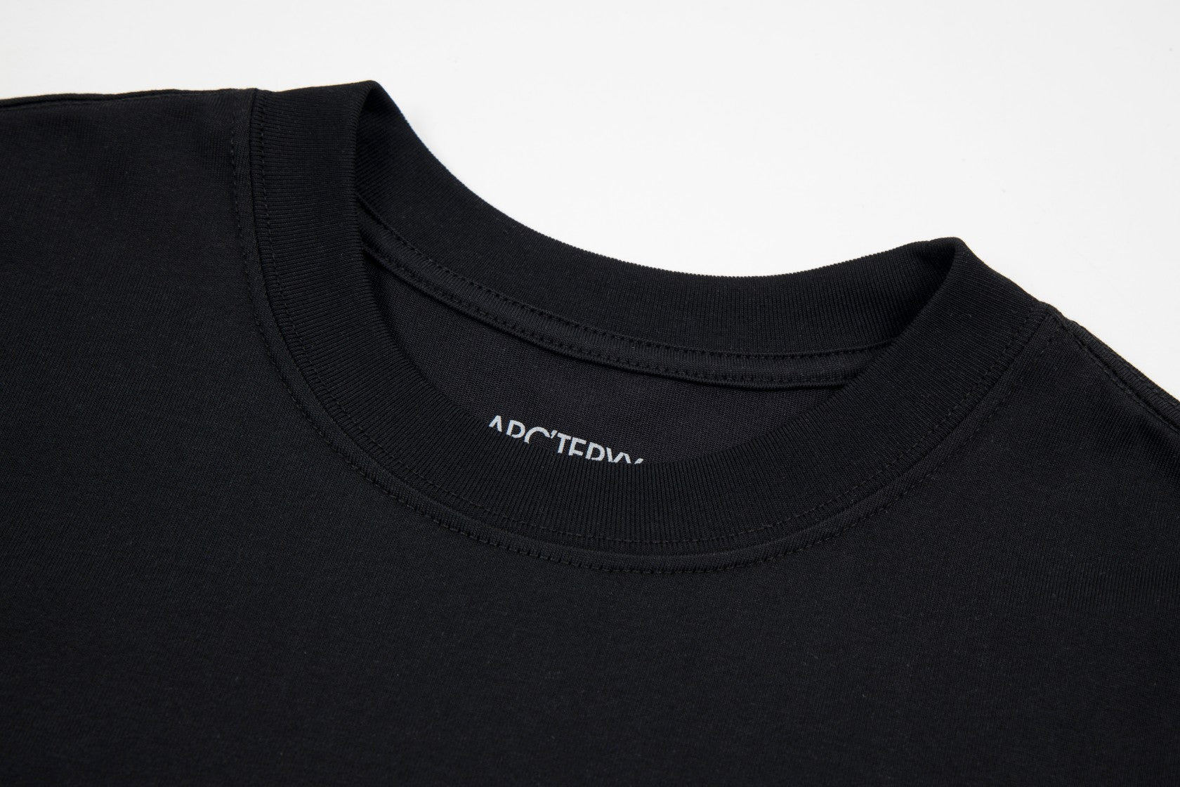 LuxluxHouse Best Quality Clothes T-shirt Arcteryx