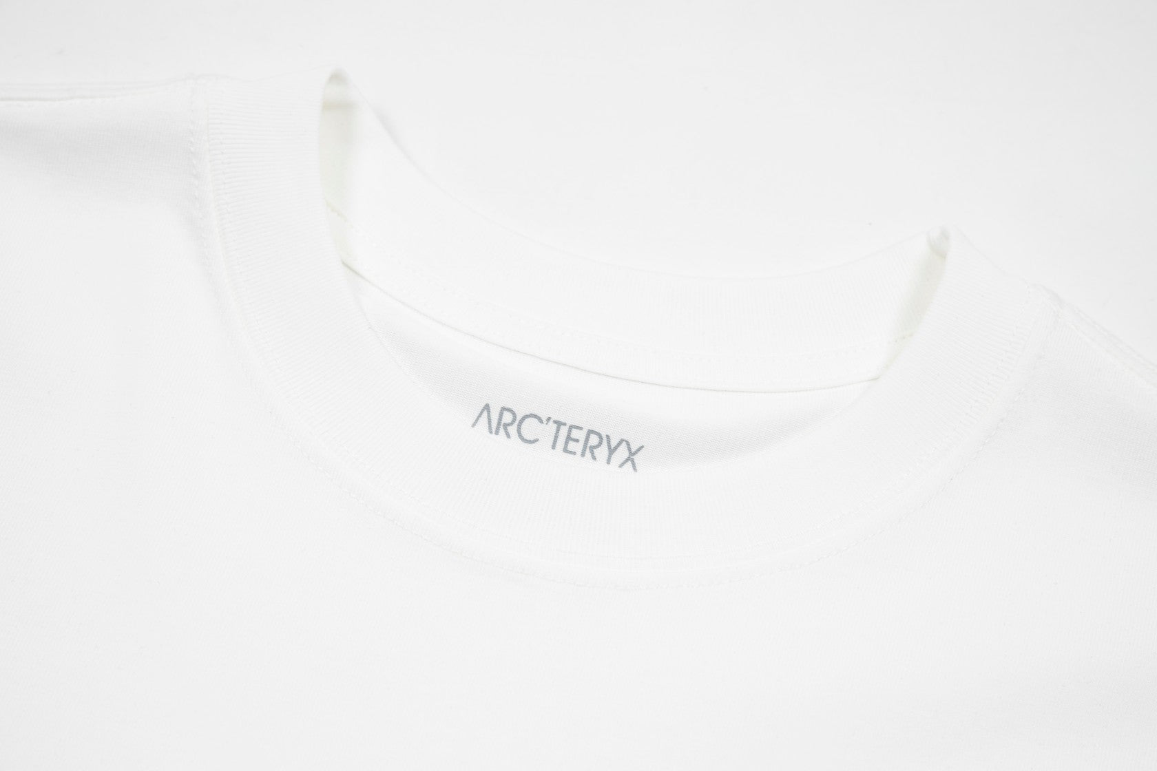 LuxluxHouse Best Quality Clothes T-shirt Arcteryx