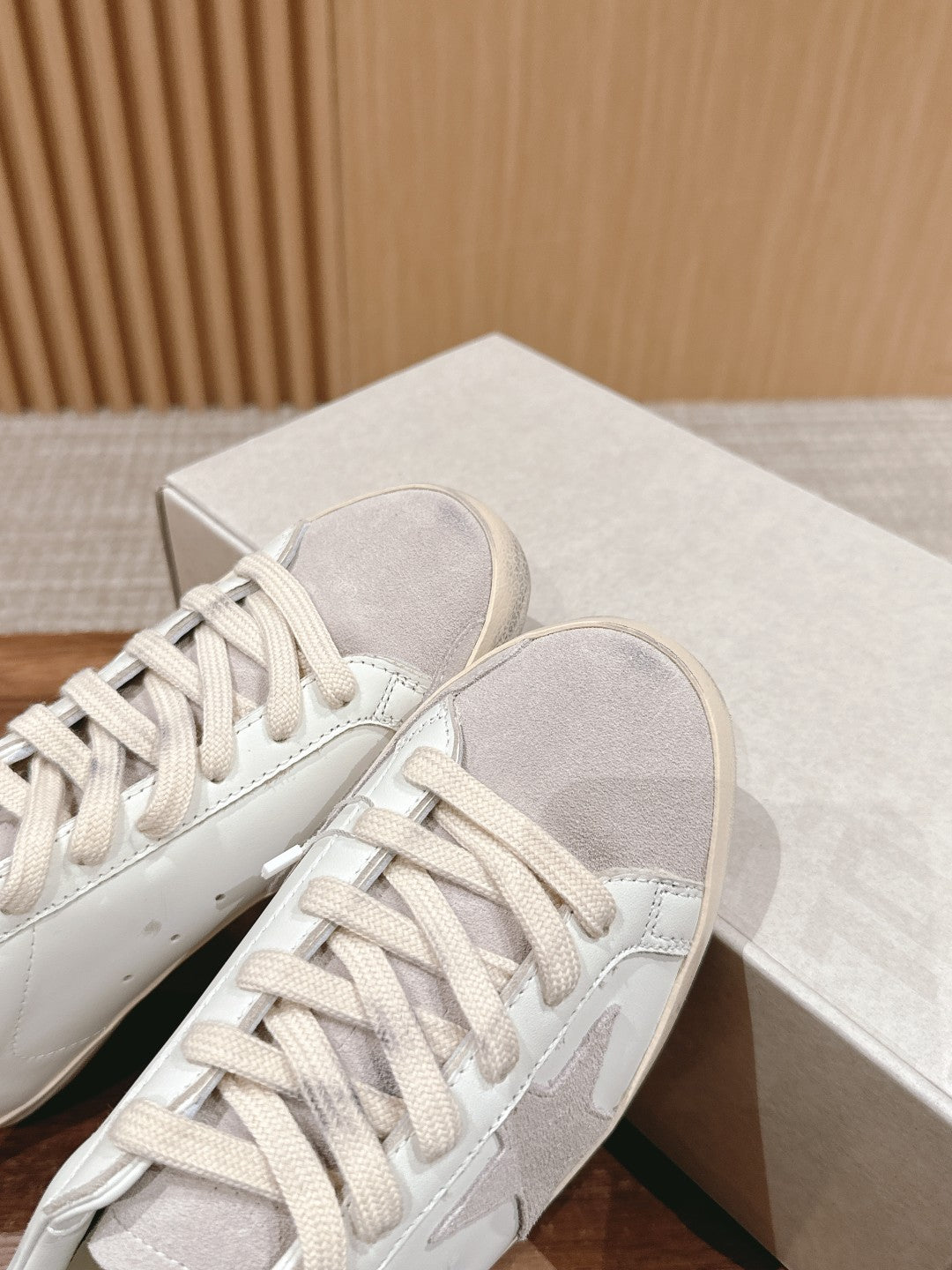 LuxluxHouse Best Quality Shoes Golden Goose