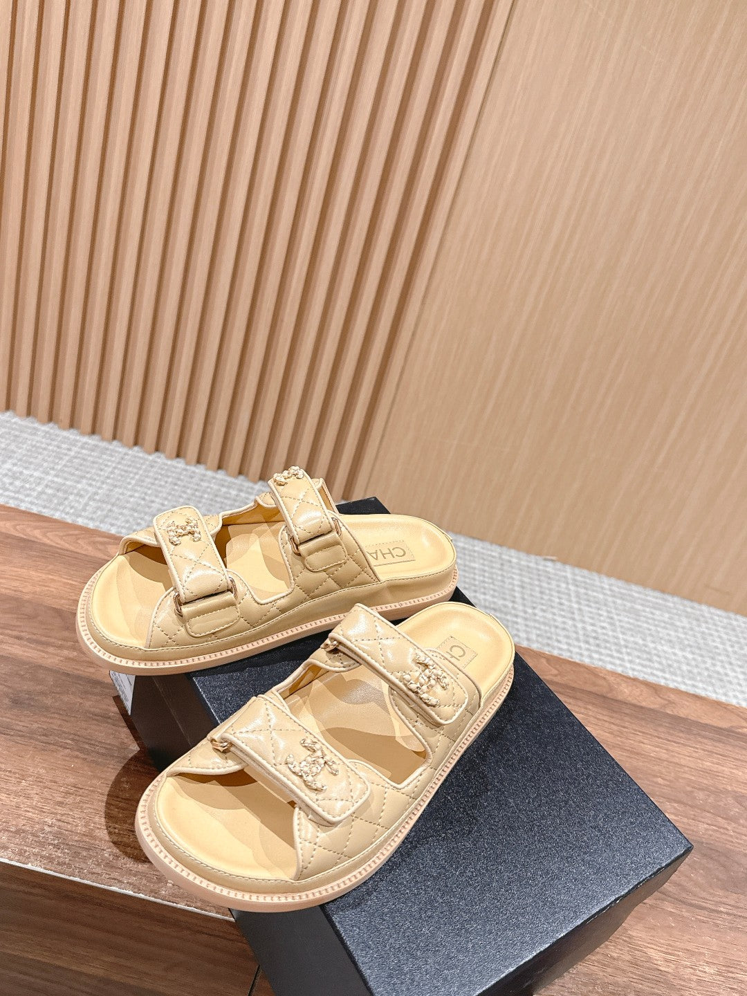 LuxluxHouse Best Quality Chanel Sandals