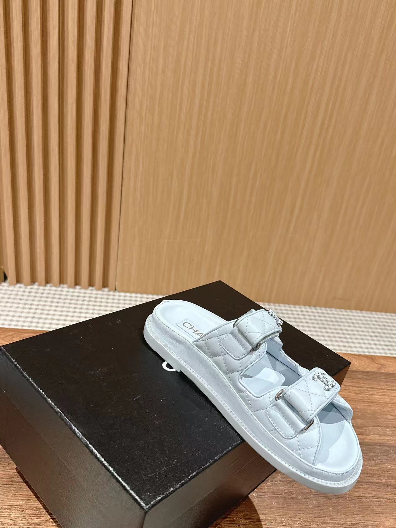 LuxluxHouse Best Quality Chanel Sandals