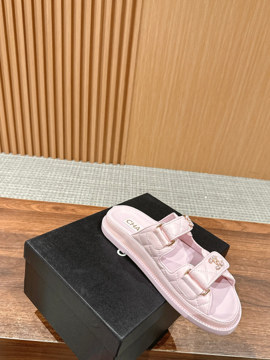 LuxluxHouse Best Quality Chanel Sandals