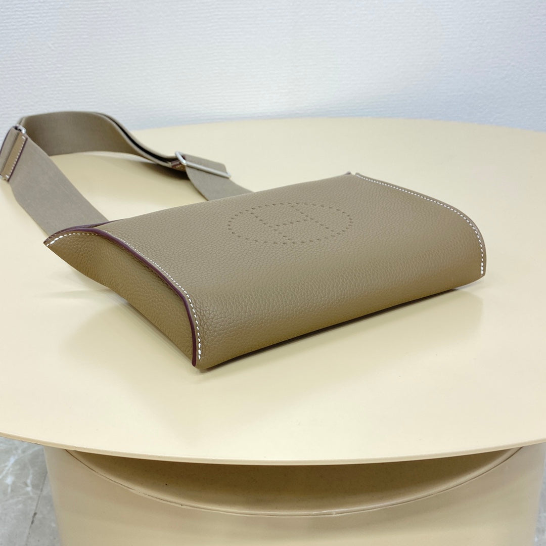 LuxluxHouse Best Quality Bags Women Men Hermes