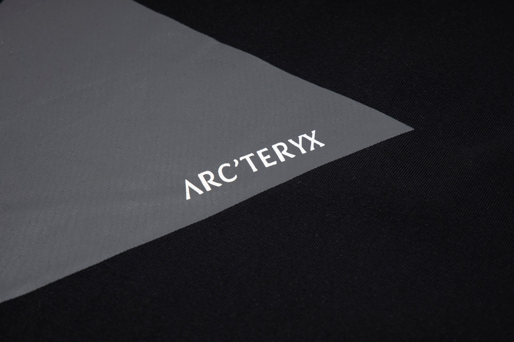 LuxluxHouse Best Quality Clothes T-shirt Arcteryx