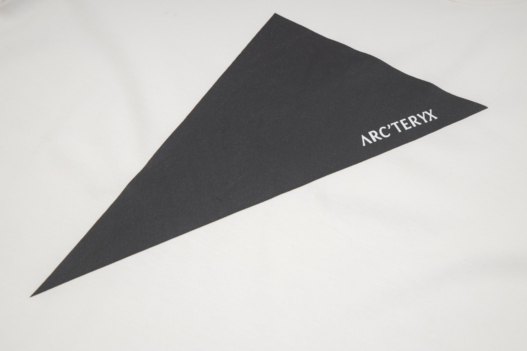 LuxluxHouse Best Quality Clothes T-shirt Arcteryx