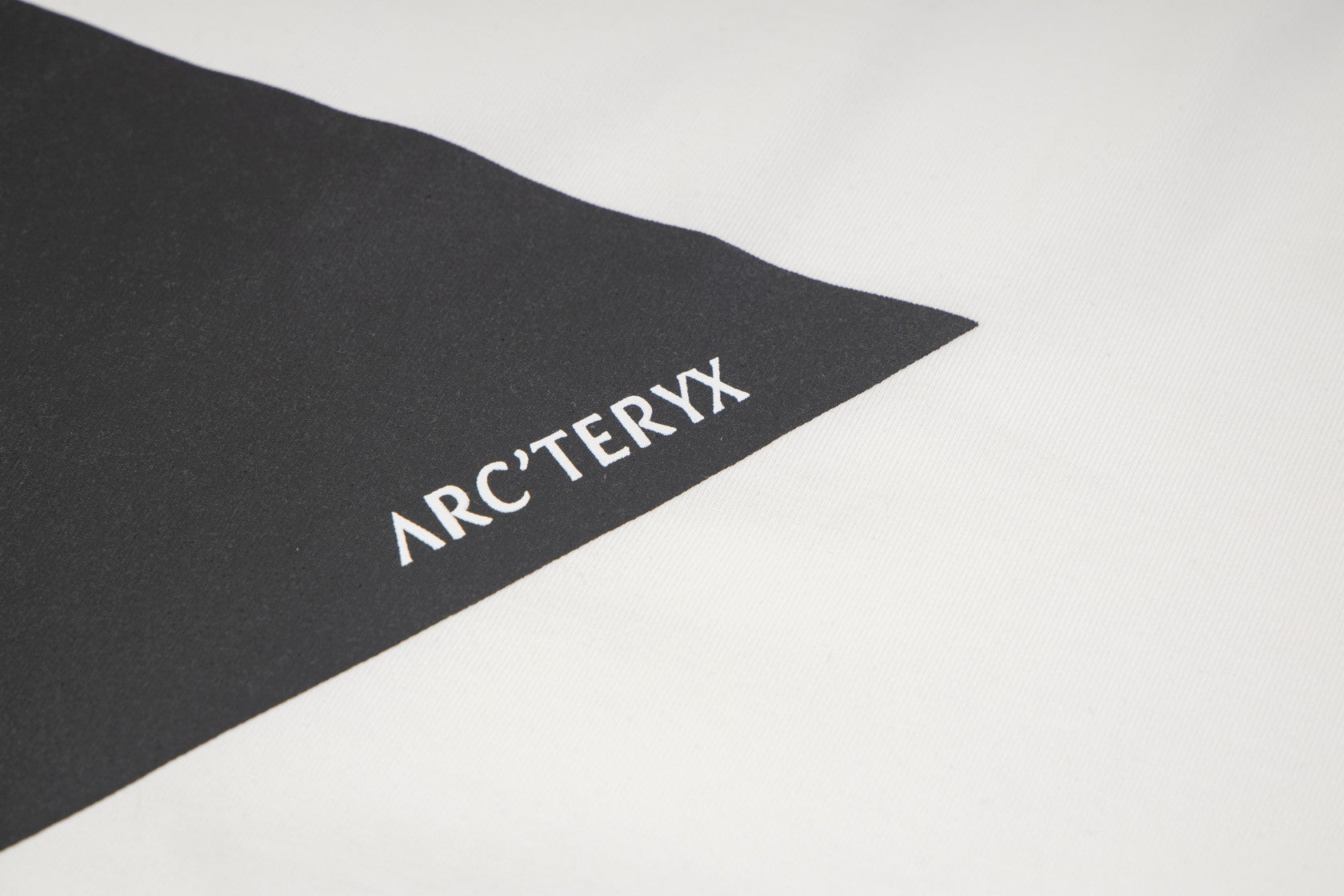 LuxluxHouse Best Quality Clothes T-shirt Arcteryx