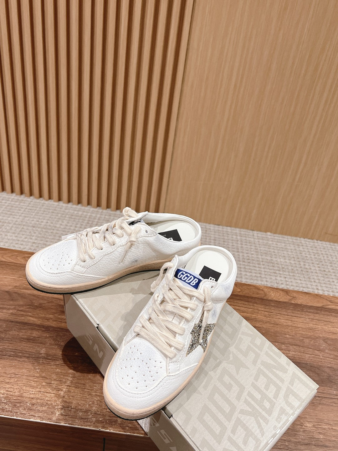 LuxluxHouse Best Quality Shoes Golden Goose