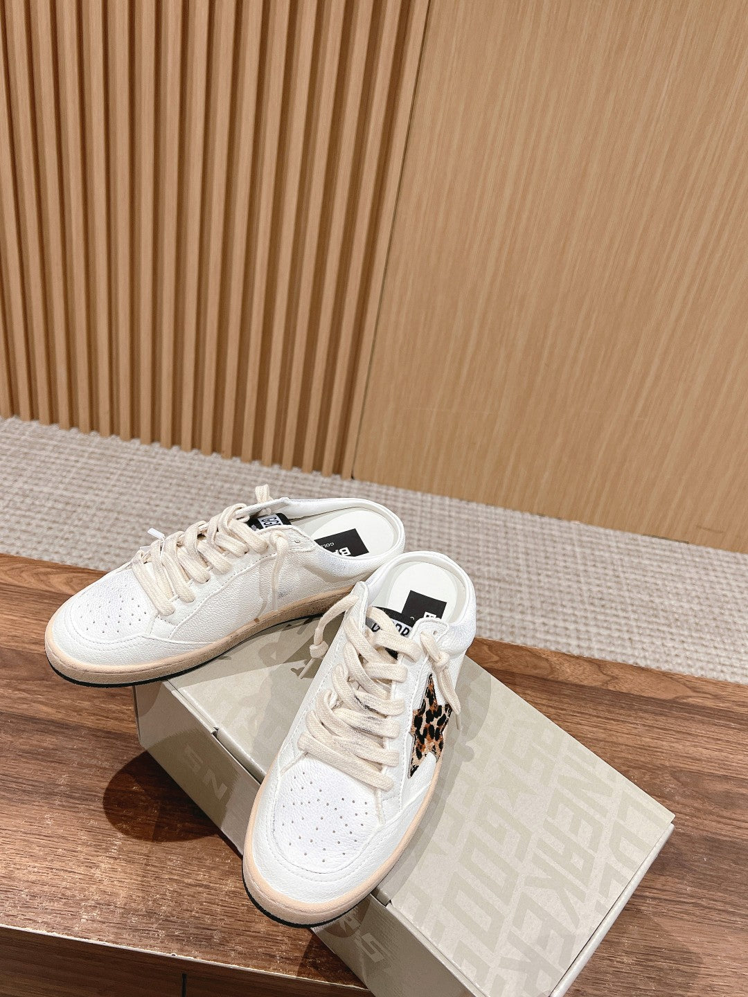LuxluxHouse Best Quality Shoes Golden Goose