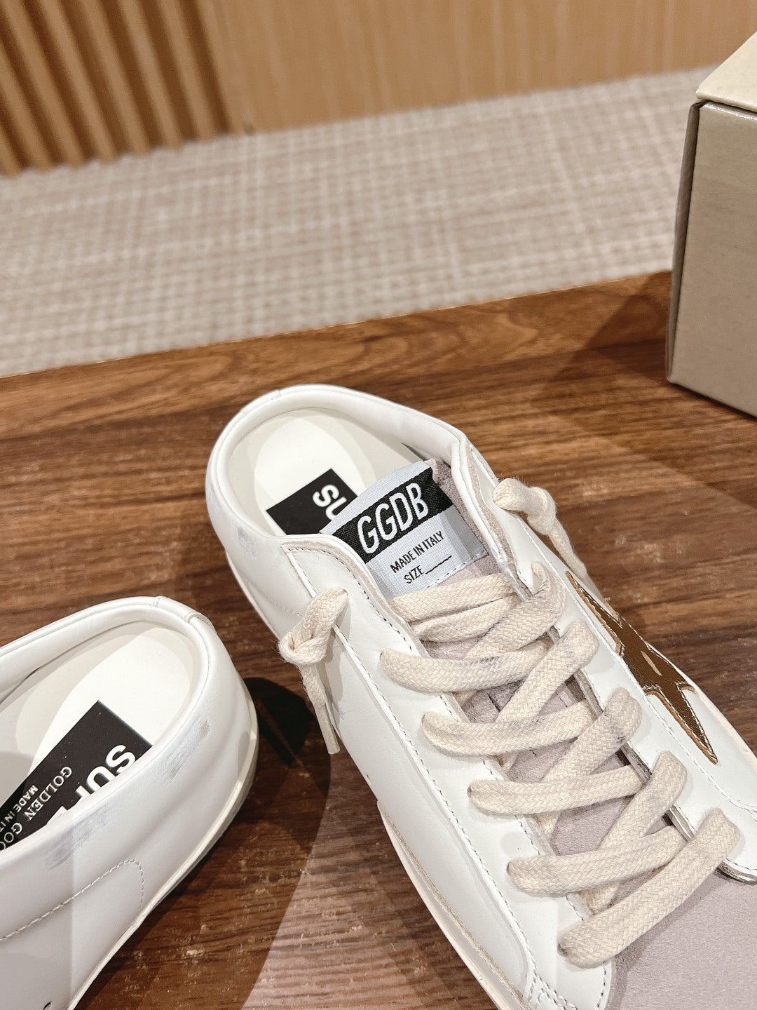 LuxluxHouse Best Quality Shoes Golden Goose