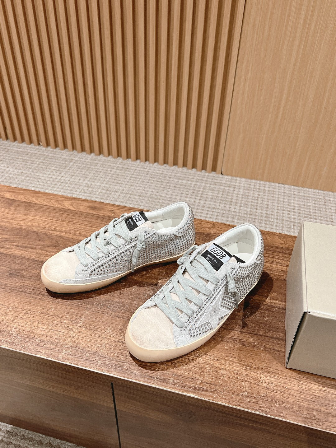 LuxluxHouse Best Quality Shoes Golden Goose