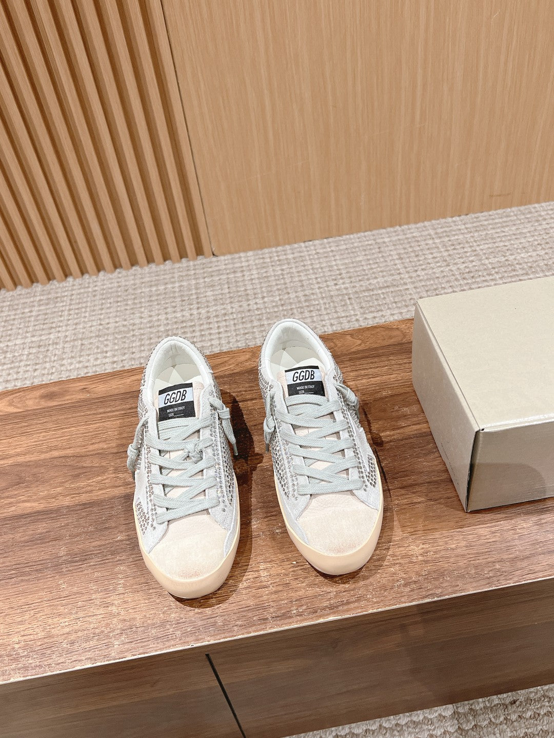 LuxluxHouse Best Quality Shoes Golden Goose