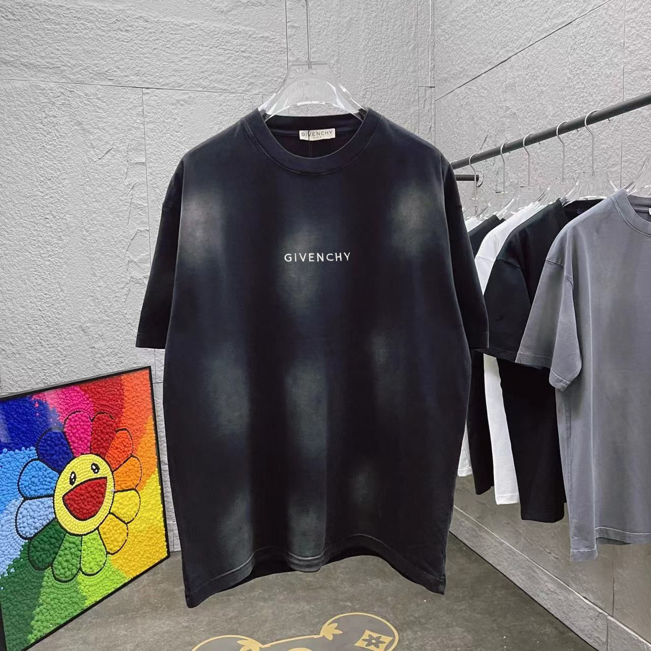 LuxluxHouse Best Quality Clothes Givenchy T-shirt