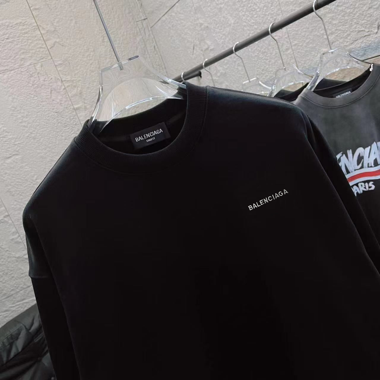 LuxluxHouse Best Quality Clothes Balenciaga Hoodie & Sweater