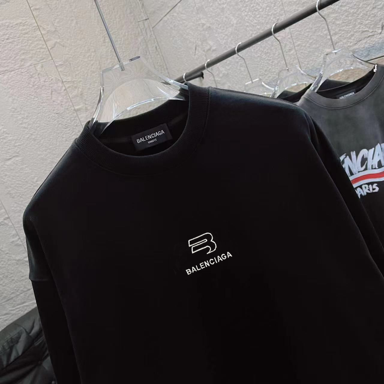 LuxluxHouse Best Quality Clothes Balenciaga Hoodie & Sweater