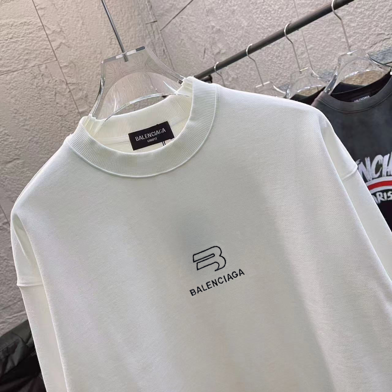 LuxluxHouse Best Quality Clothes Balenciaga Hoodie & Sweater
