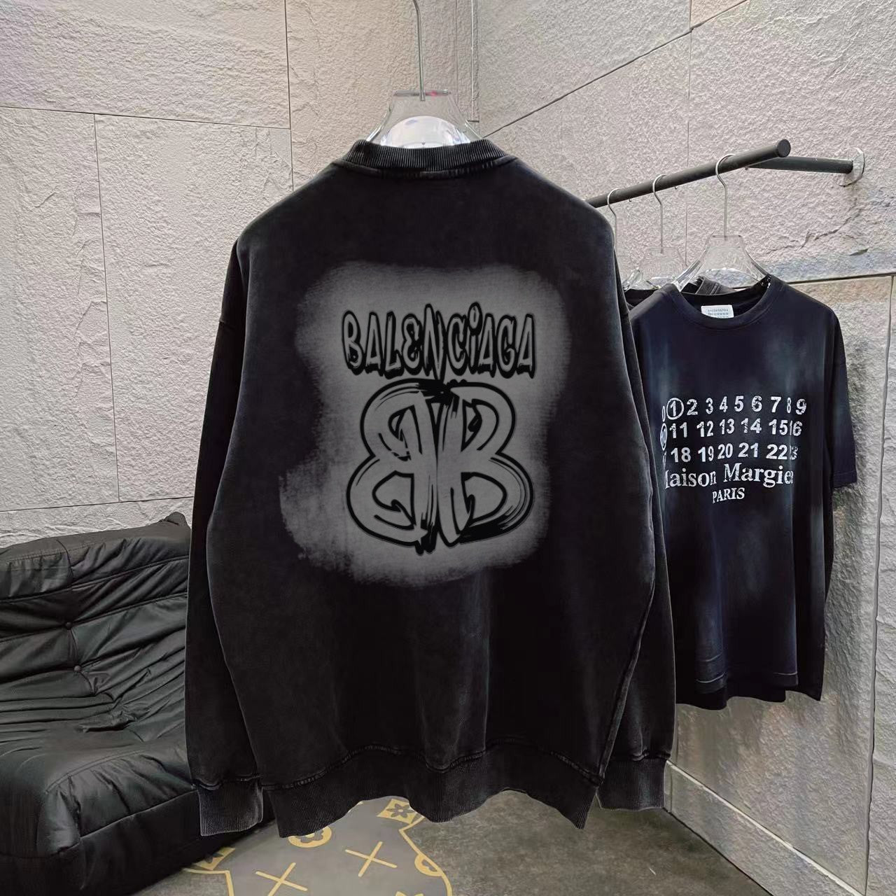 LuxluxHouse Best Quality Clothes Balenciaga Hoodie & Sweater