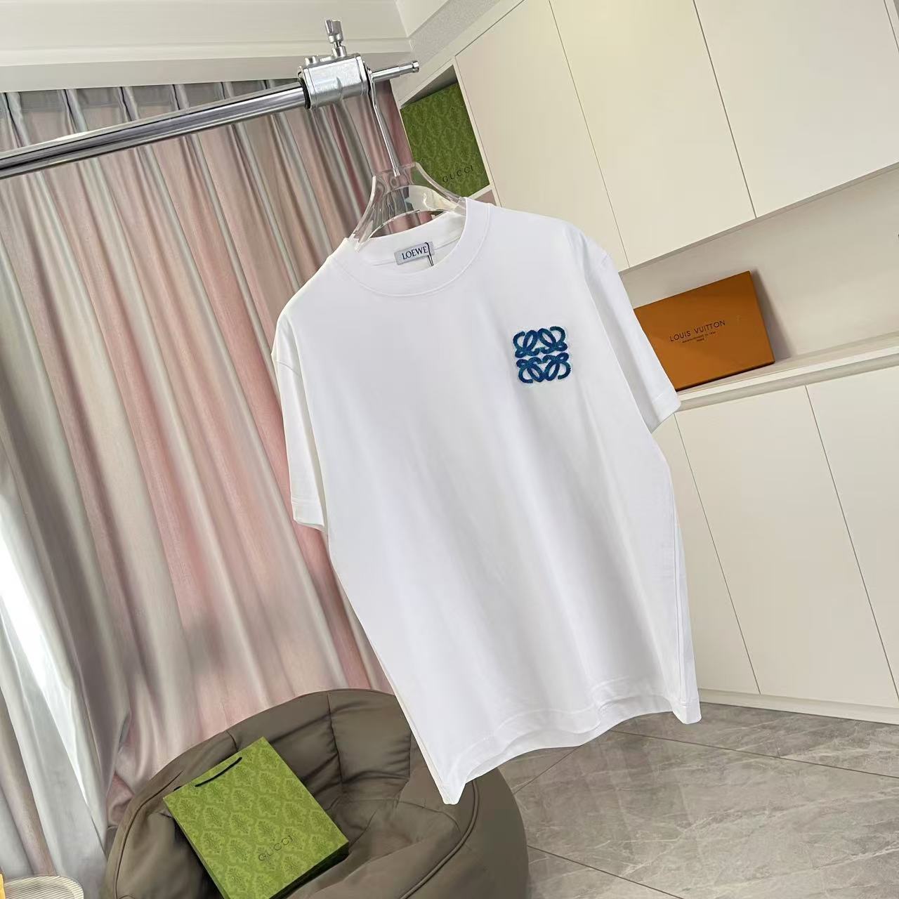 LuxluxHouse Best Quality Clothes T-shirt Loewe