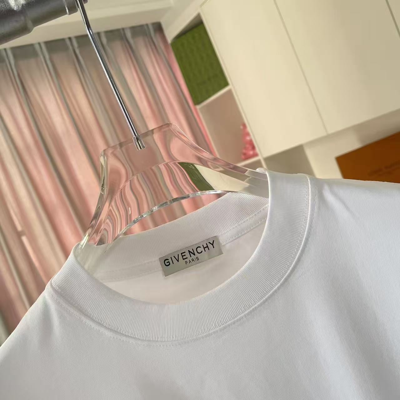LuxluxHouse Best Quality Clothes Givenchy T-shirt