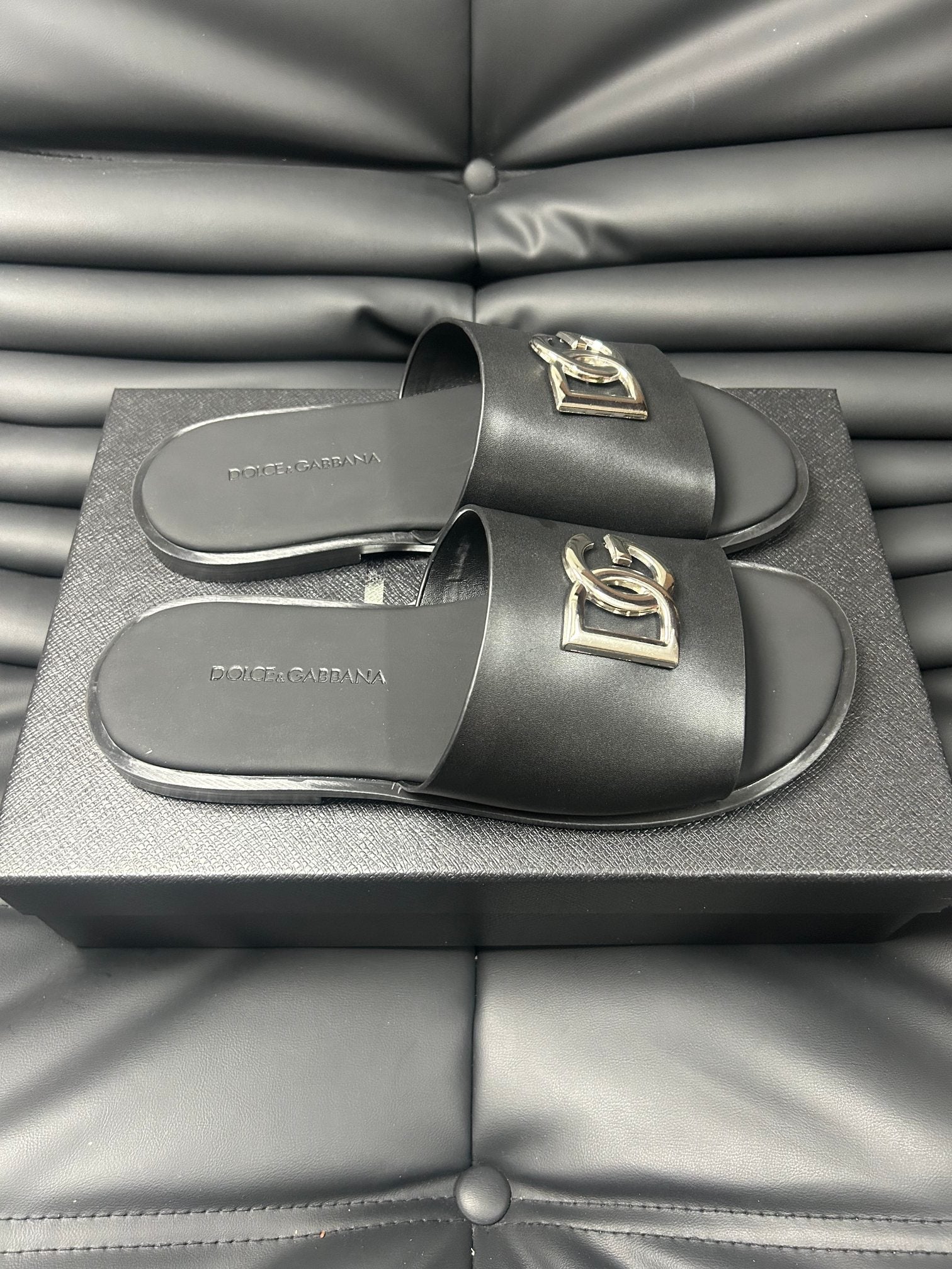 LuxluxHouse Best Quality Sandals Dolce & Gabbana