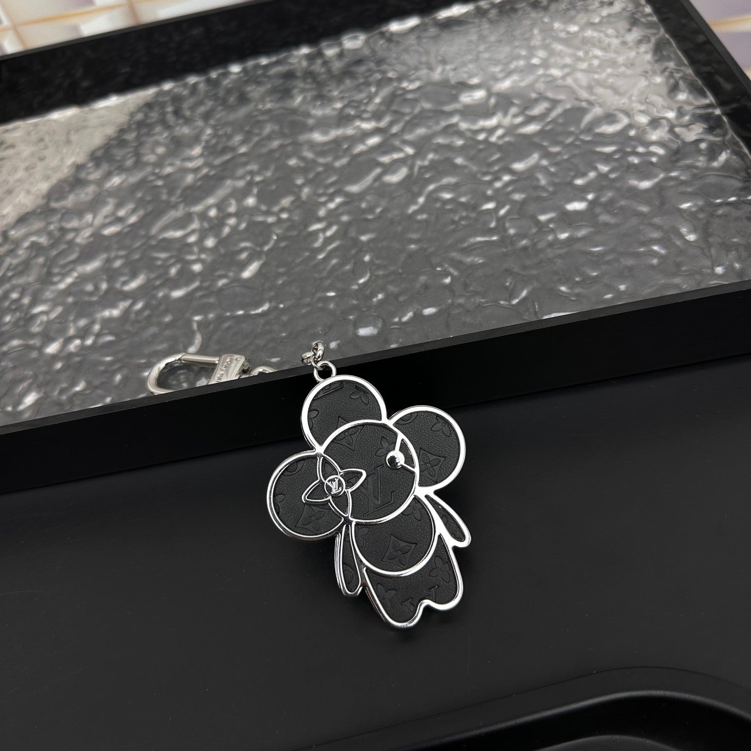 LuxluxHouse Best Quality Accessories Keychain Louis Vuitton