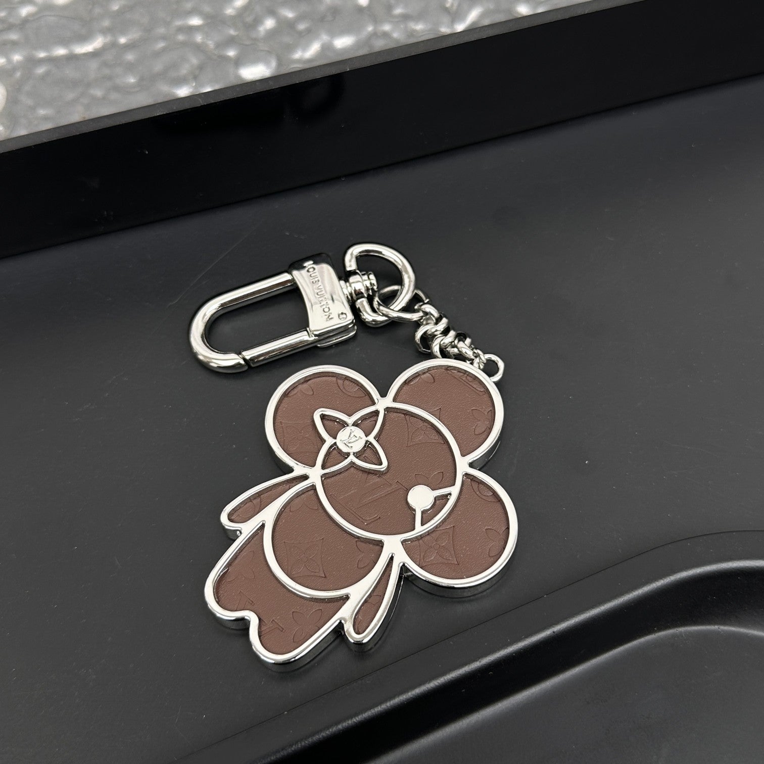 LuxluxHouse Best Quality Accessories Keychain Louis Vuitton