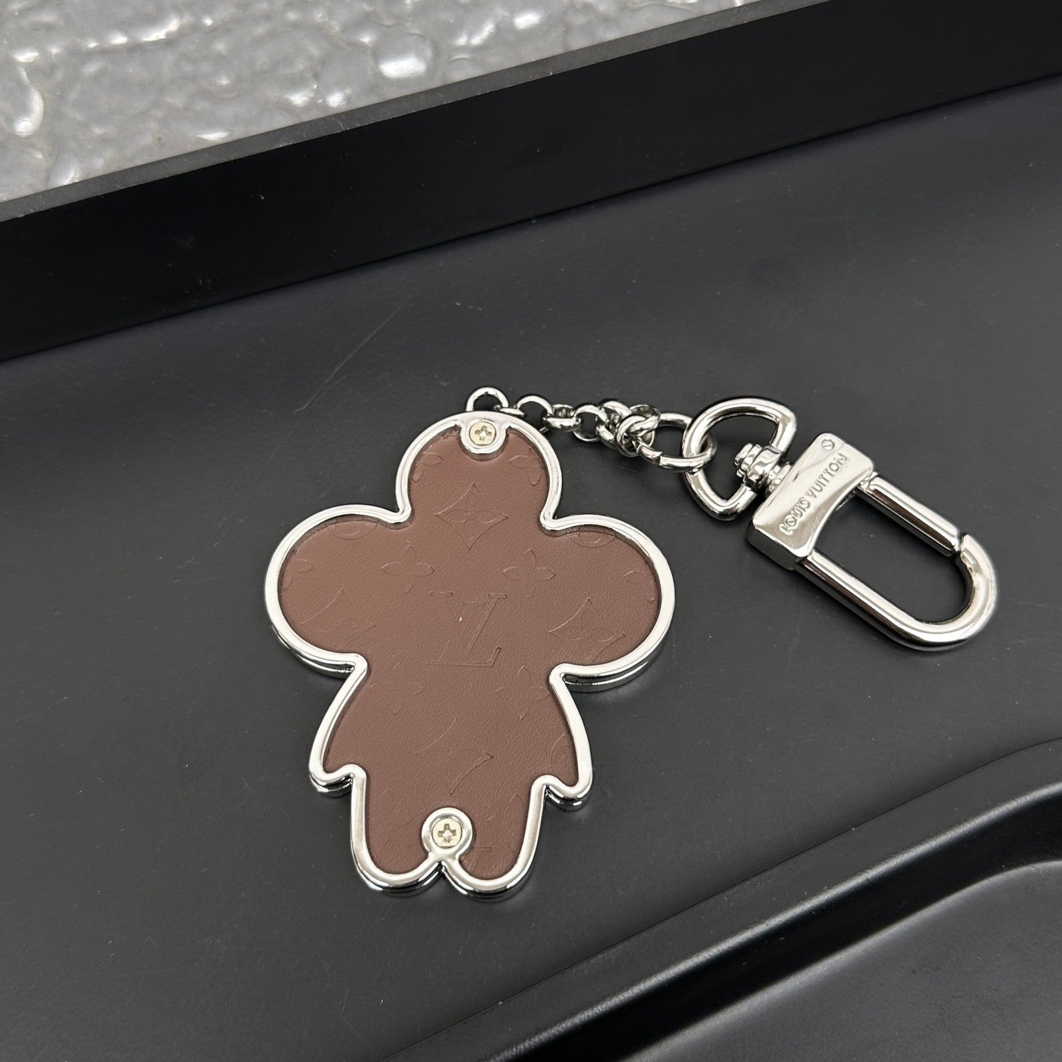 LuxluxHouse Best Quality Accessories Keychain Louis Vuitton