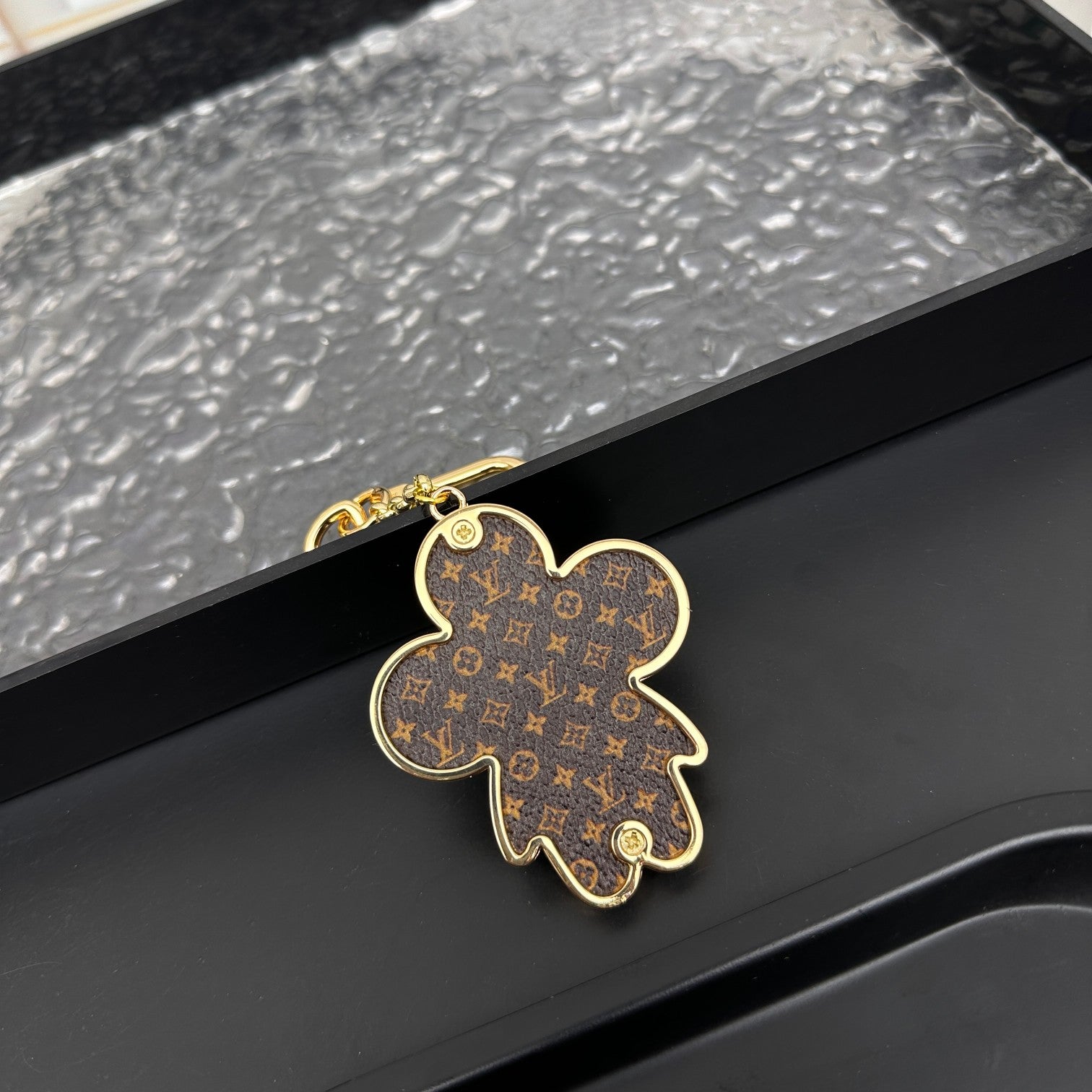 LuxluxHouse Best Quality Accessories Keychain Louis Vuitton