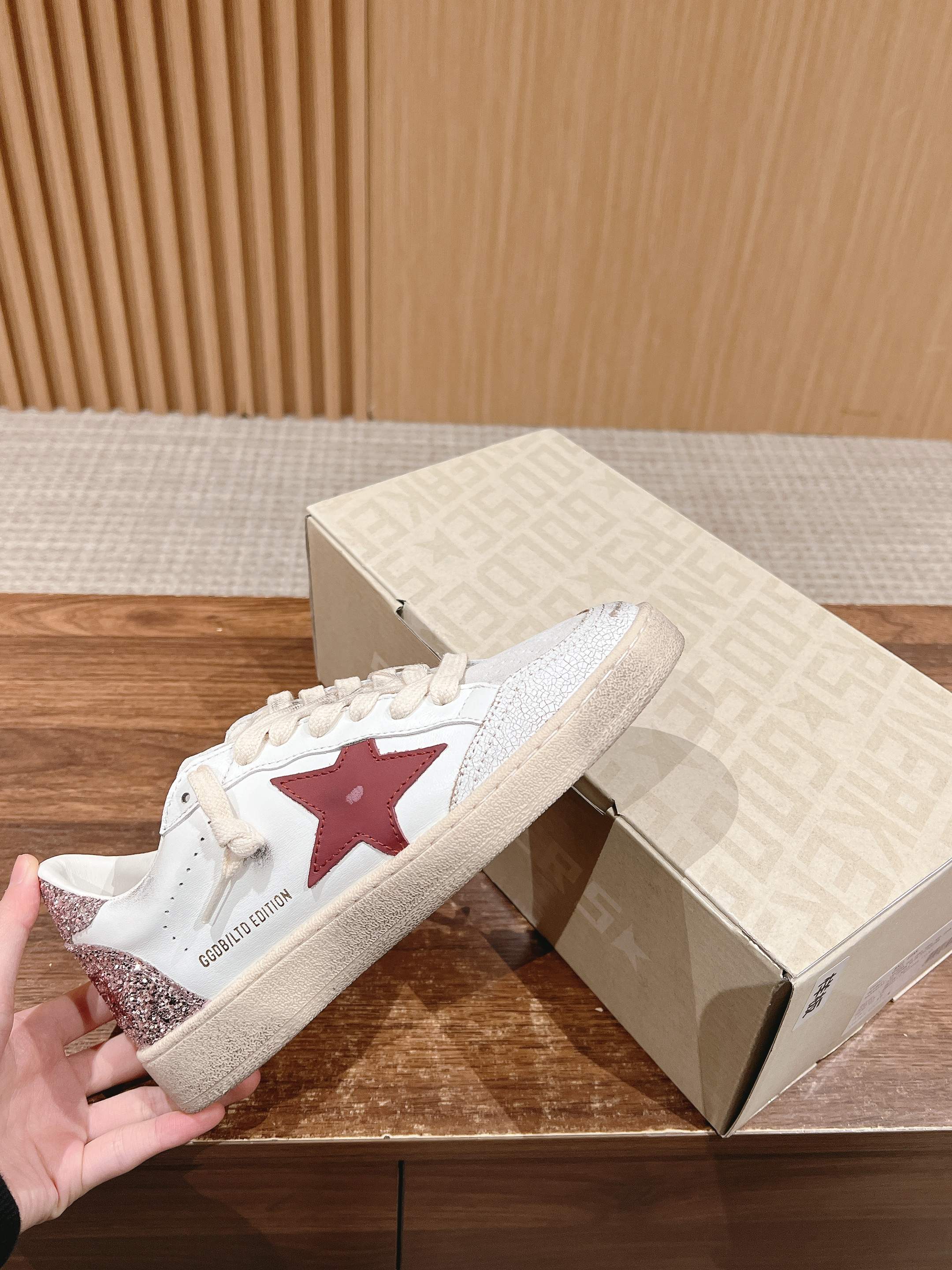 LuxluxHouse Best Quality Shoes Golden Goose