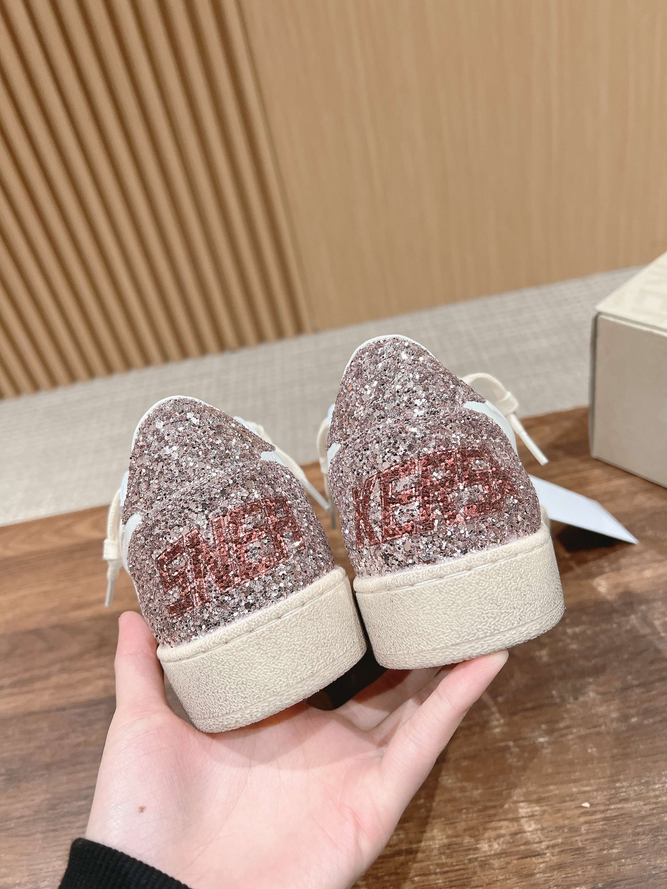 LuxluxHouse Best Quality Shoes Golden Goose