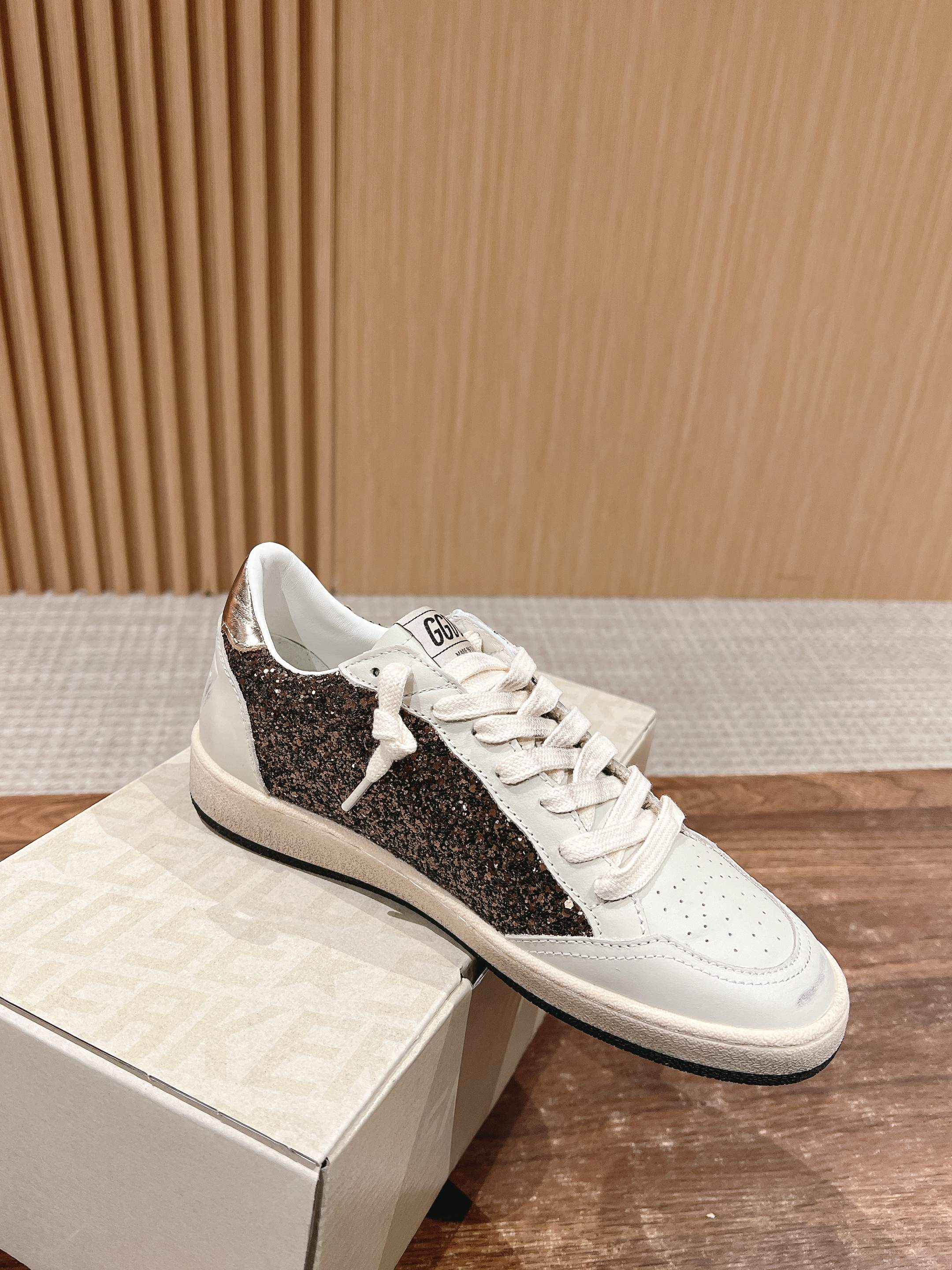 LuxluxHouse Best Quality Shoes Golden Goose