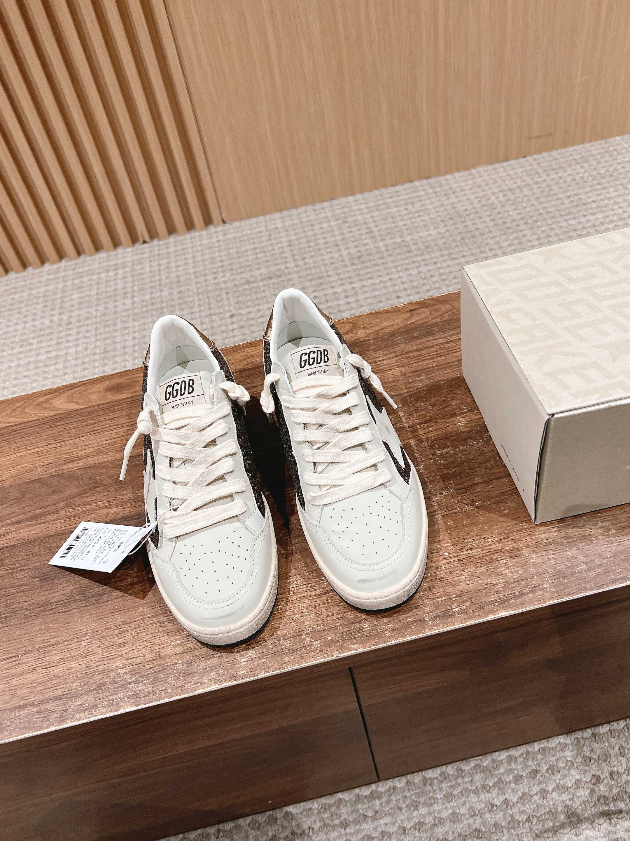 LuxluxHouse Best Quality Shoes Golden Goose