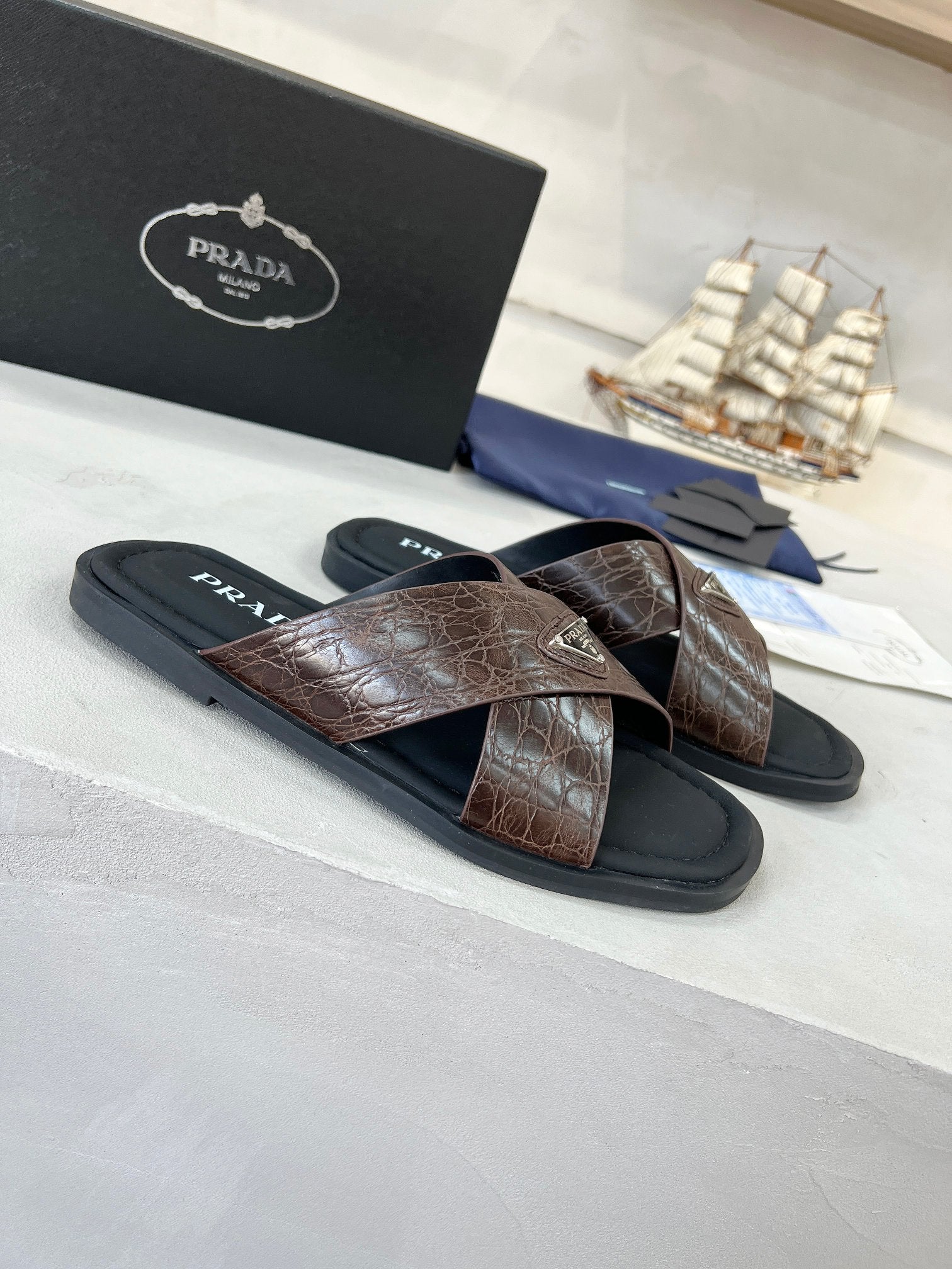 LuxluxHouse Best Quality Sandals Prada