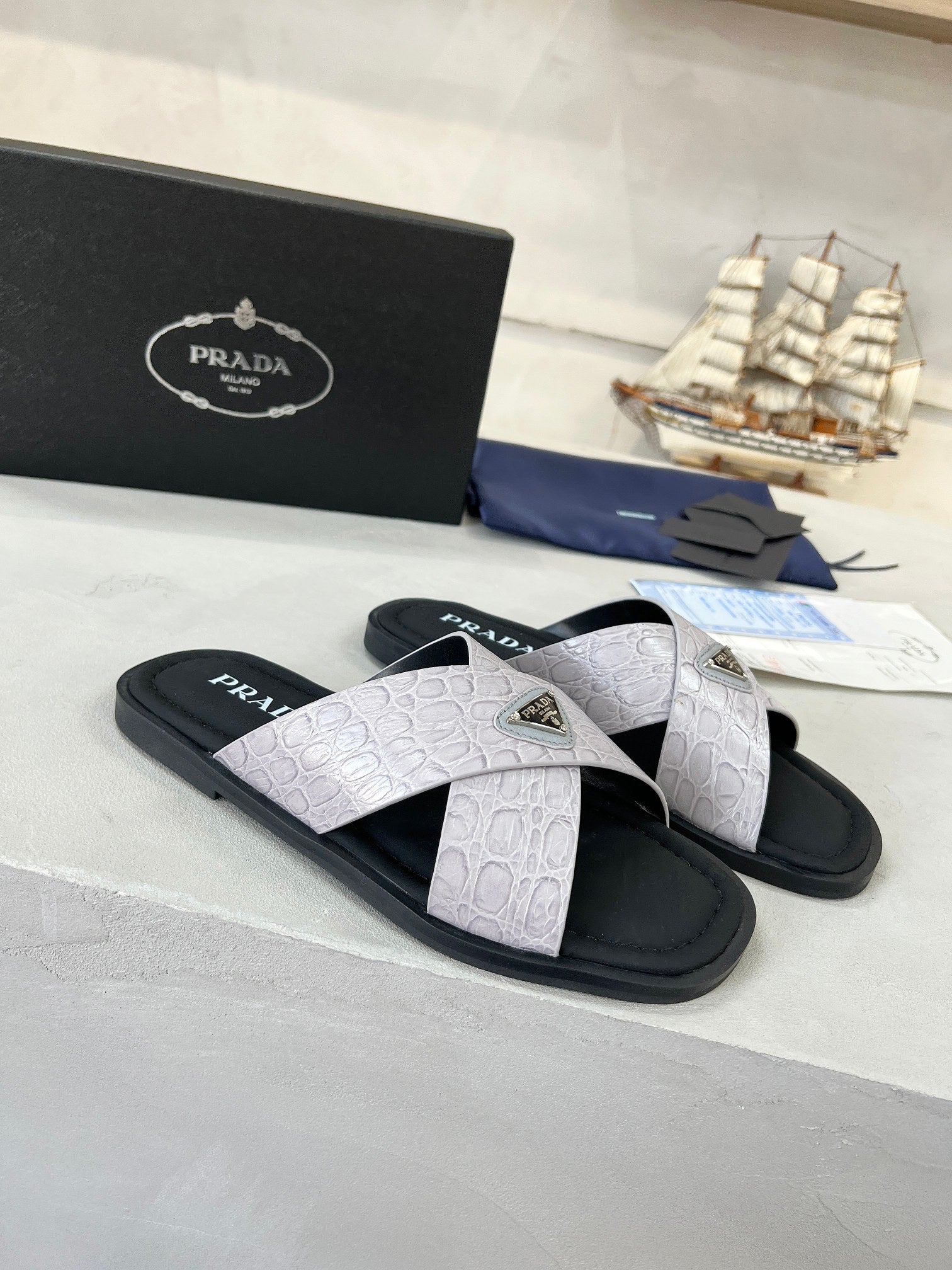 LuxluxHouse Best Quality Sandals Prada