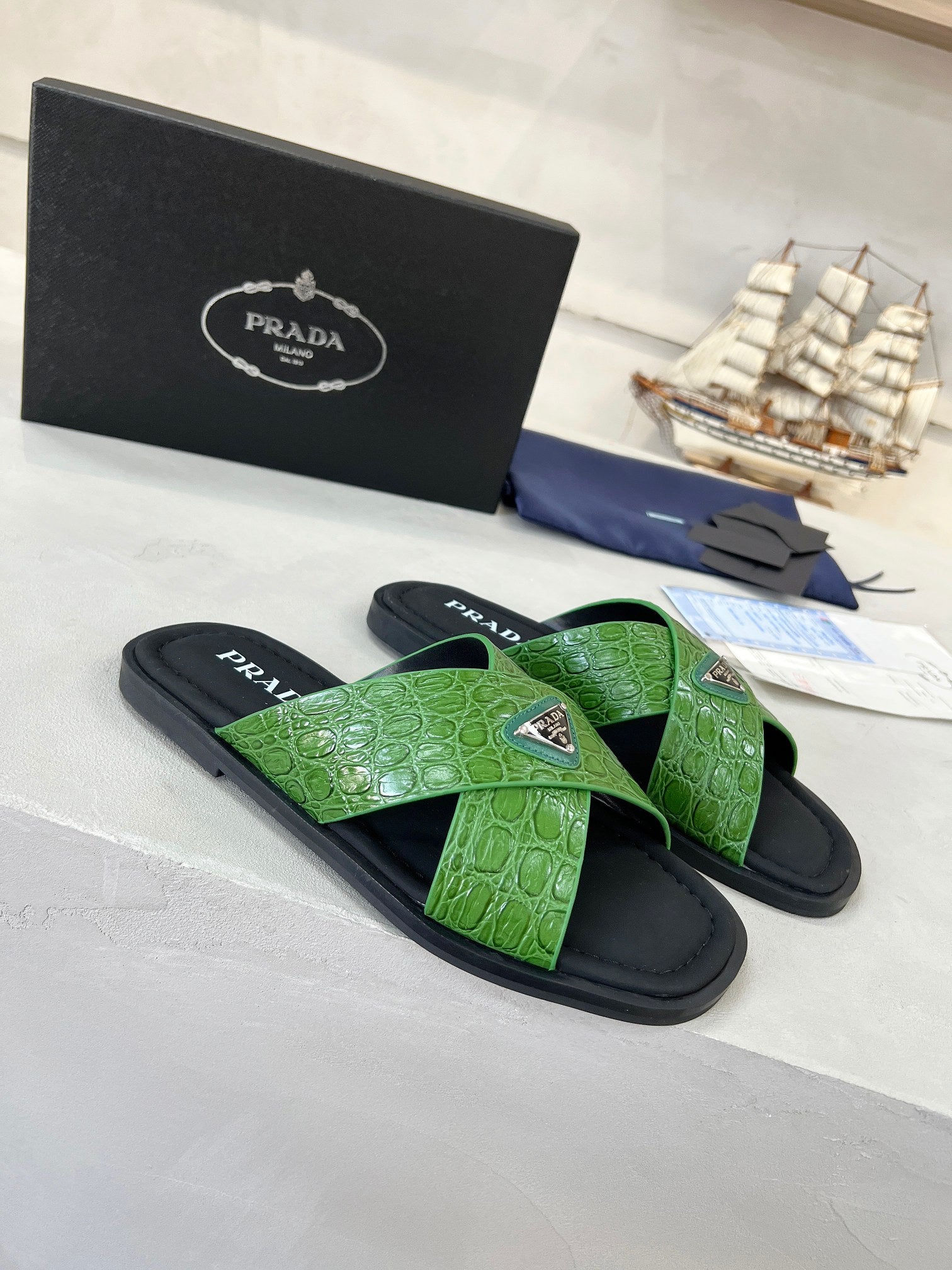 LuxluxHouse Best Quality Sandals Prada