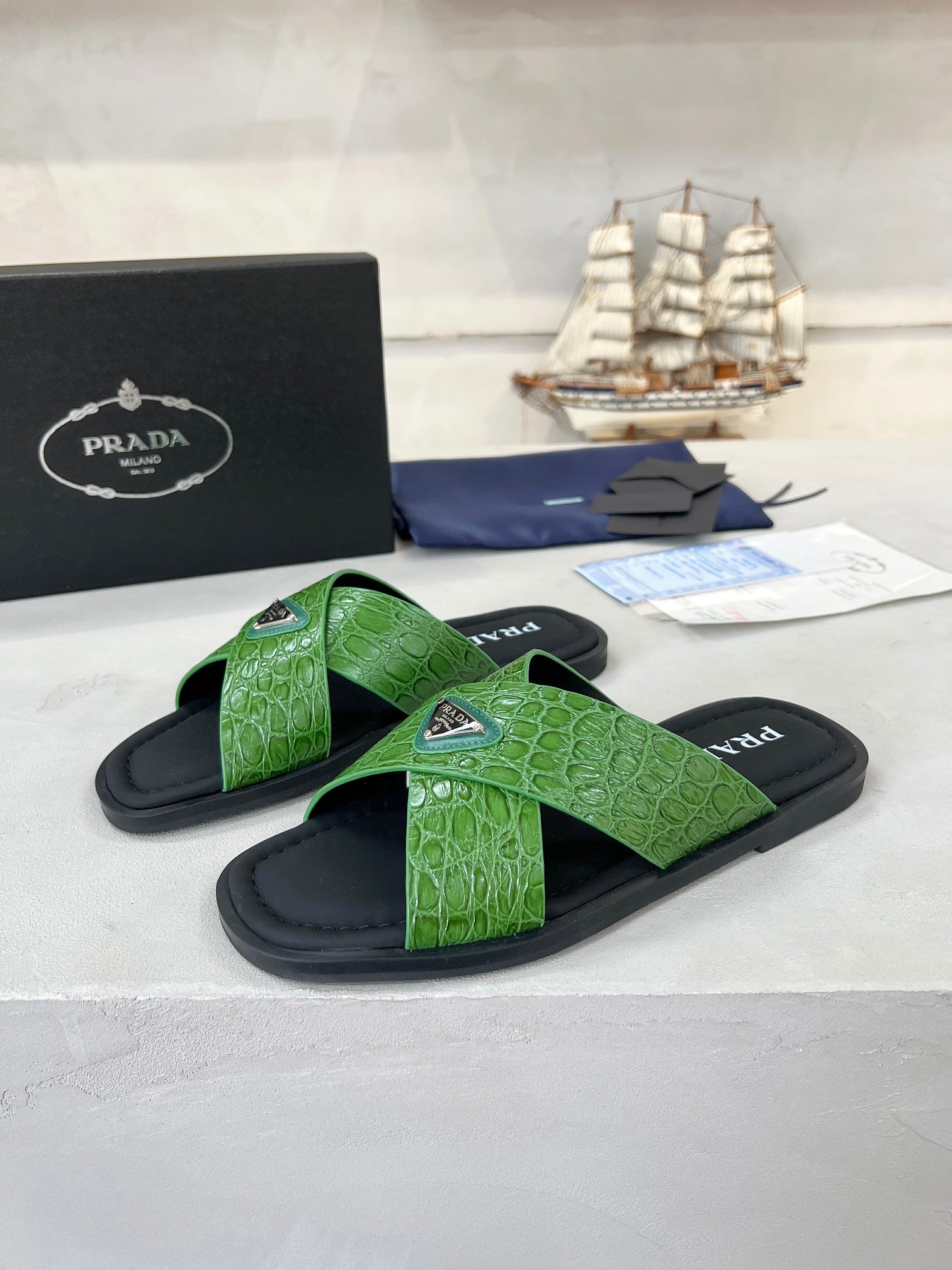 LuxluxHouse Best Quality Sandals Prada