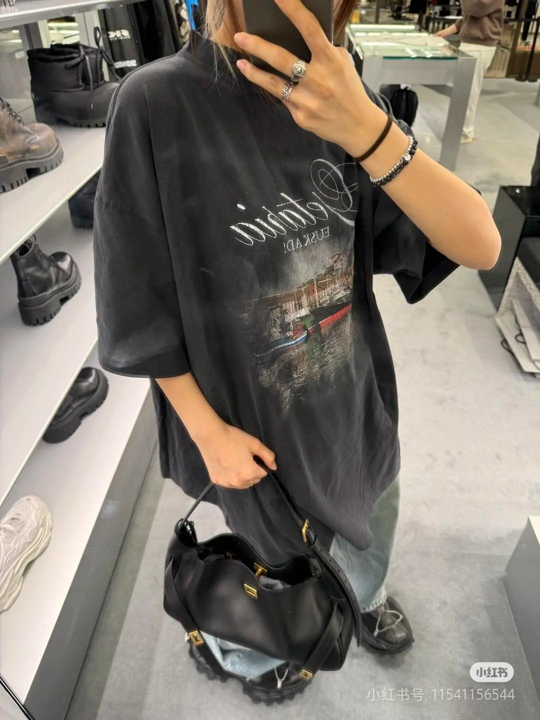 LuxluxHouse Best Quality Clothes Balenciaga T-shirt