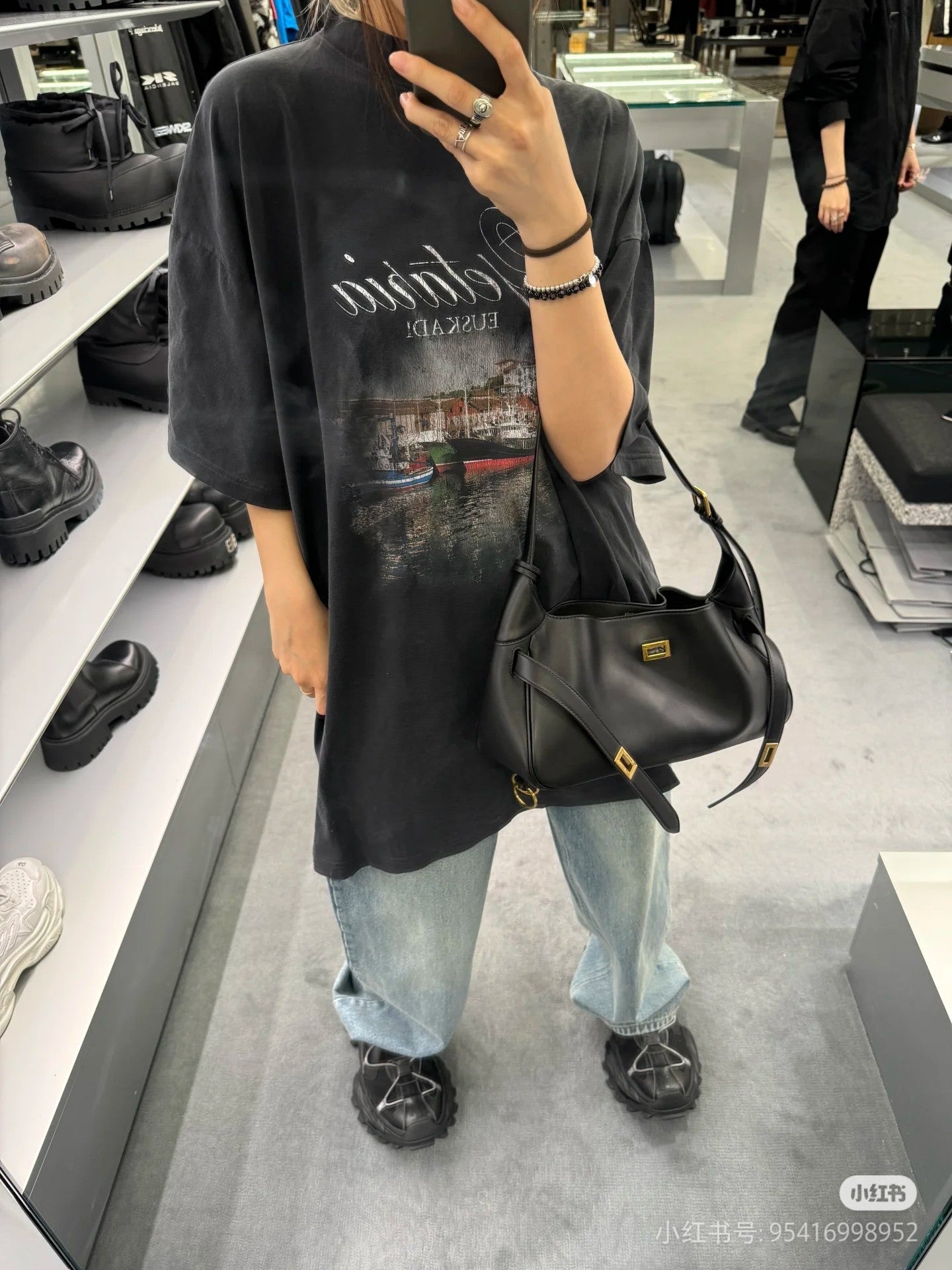 LuxluxHouse Best Quality Clothes Balenciaga T-shirt