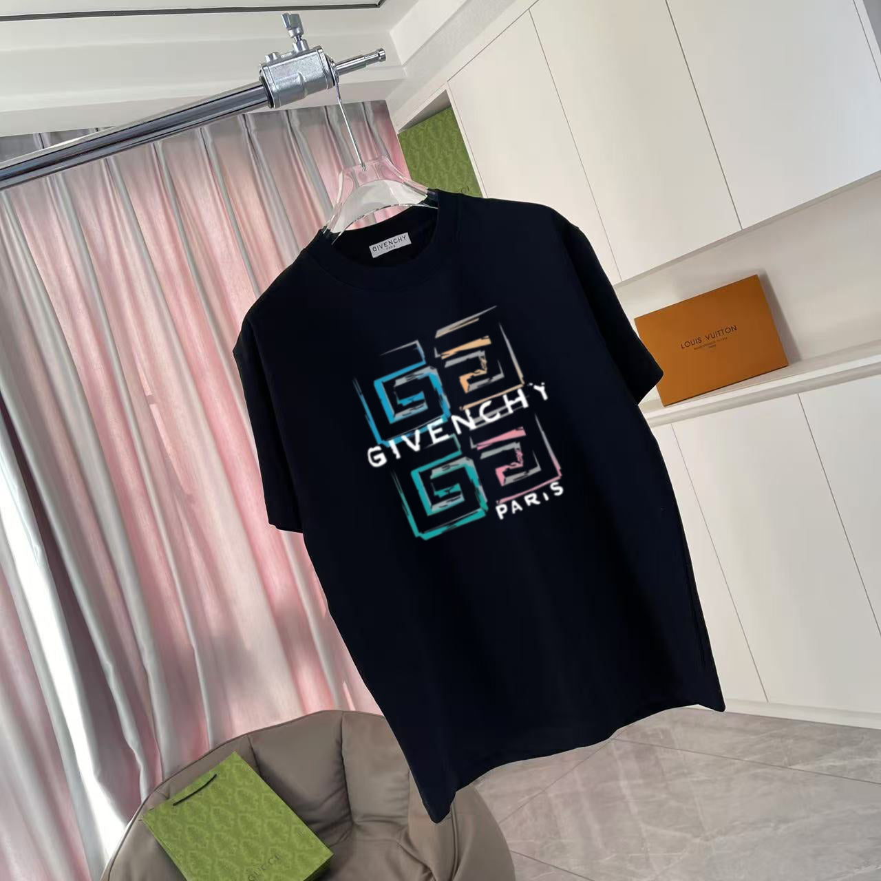 LuxluxHouse Best Quality Clothes Givenchy T-shirt