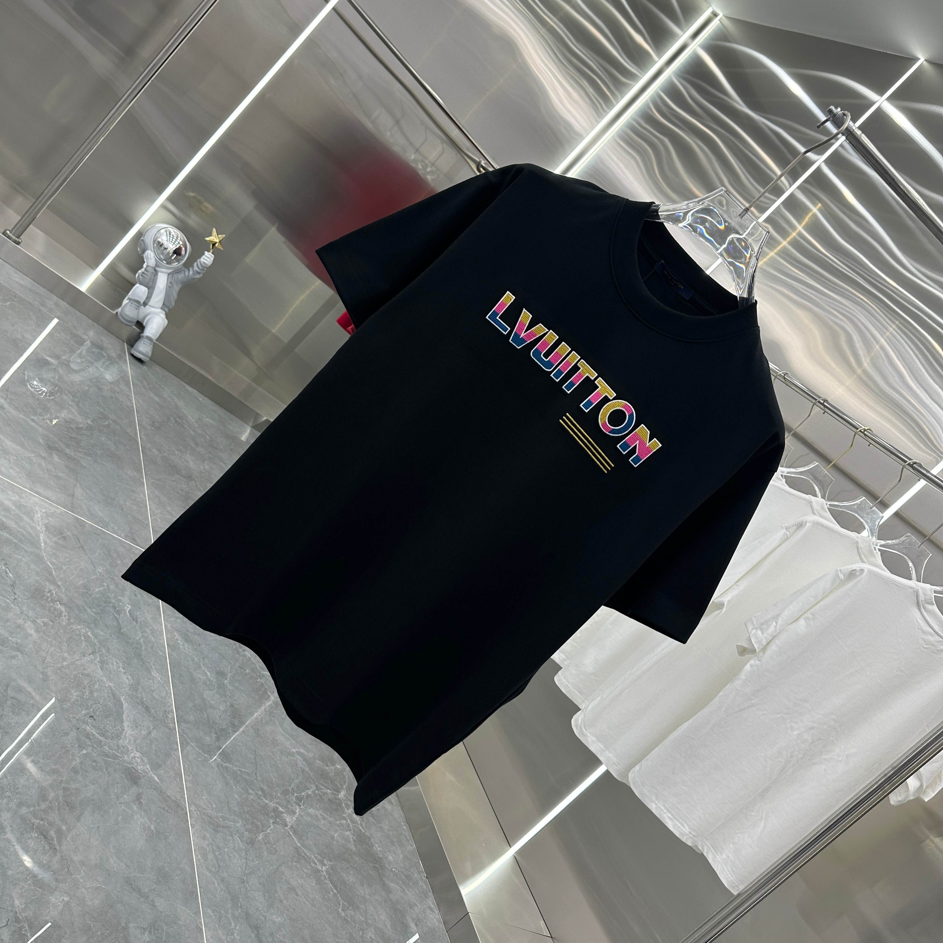 LuxluxHouse Best Quality Clothes T-shirt Louis Vuitton