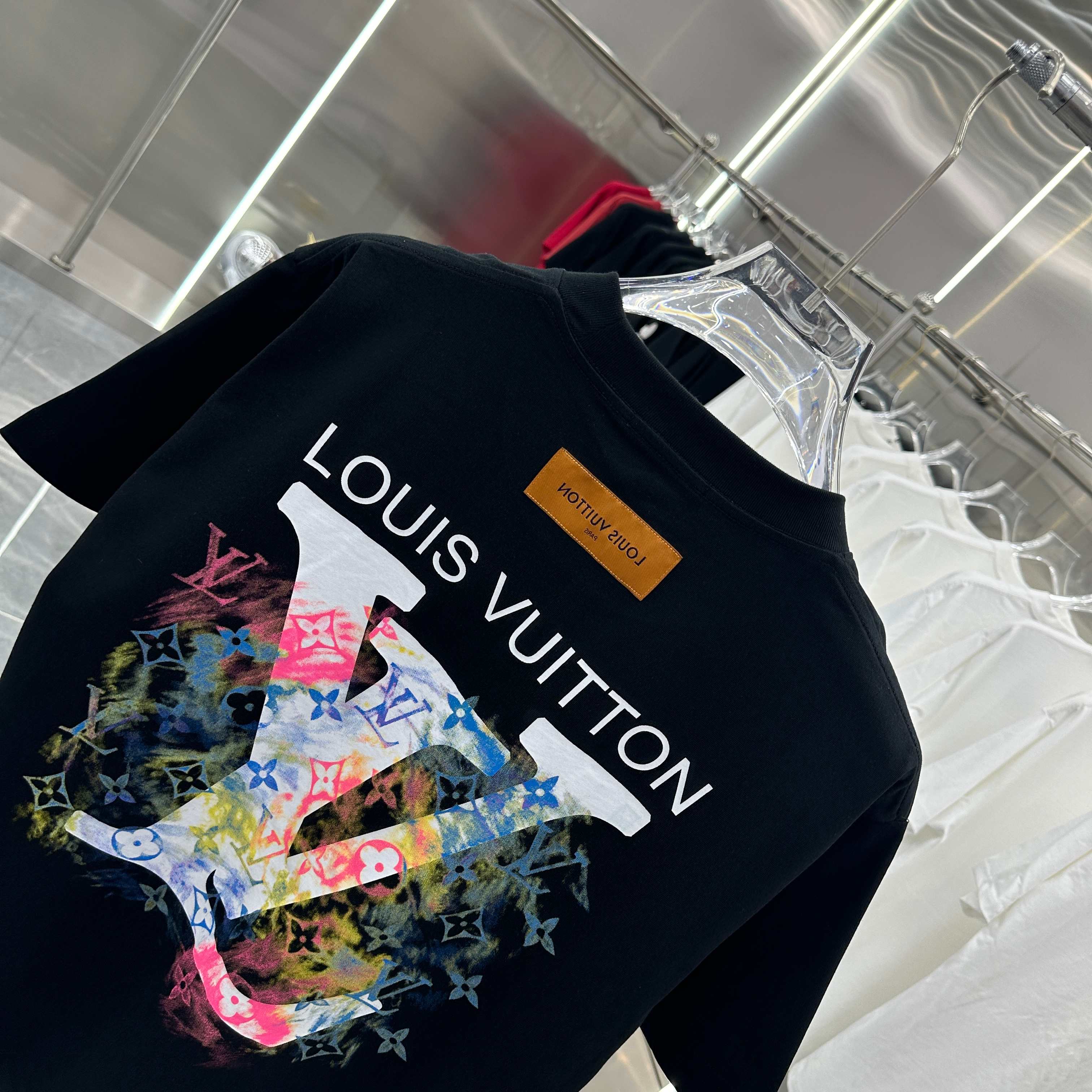 LuxluxHouse Best Quality Clothes T-shirt Louis Vuitton