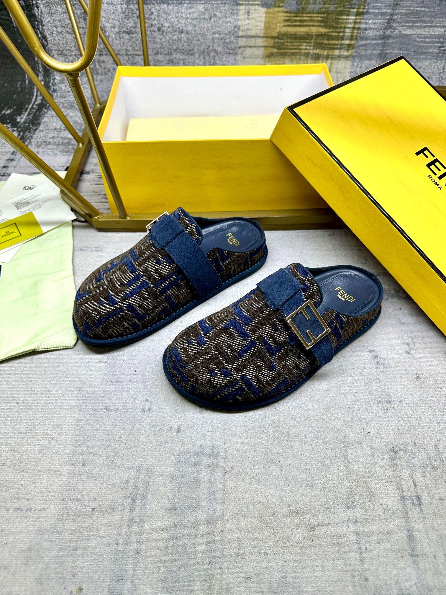 LuxluxHouse Best Quality Sandals Fendi