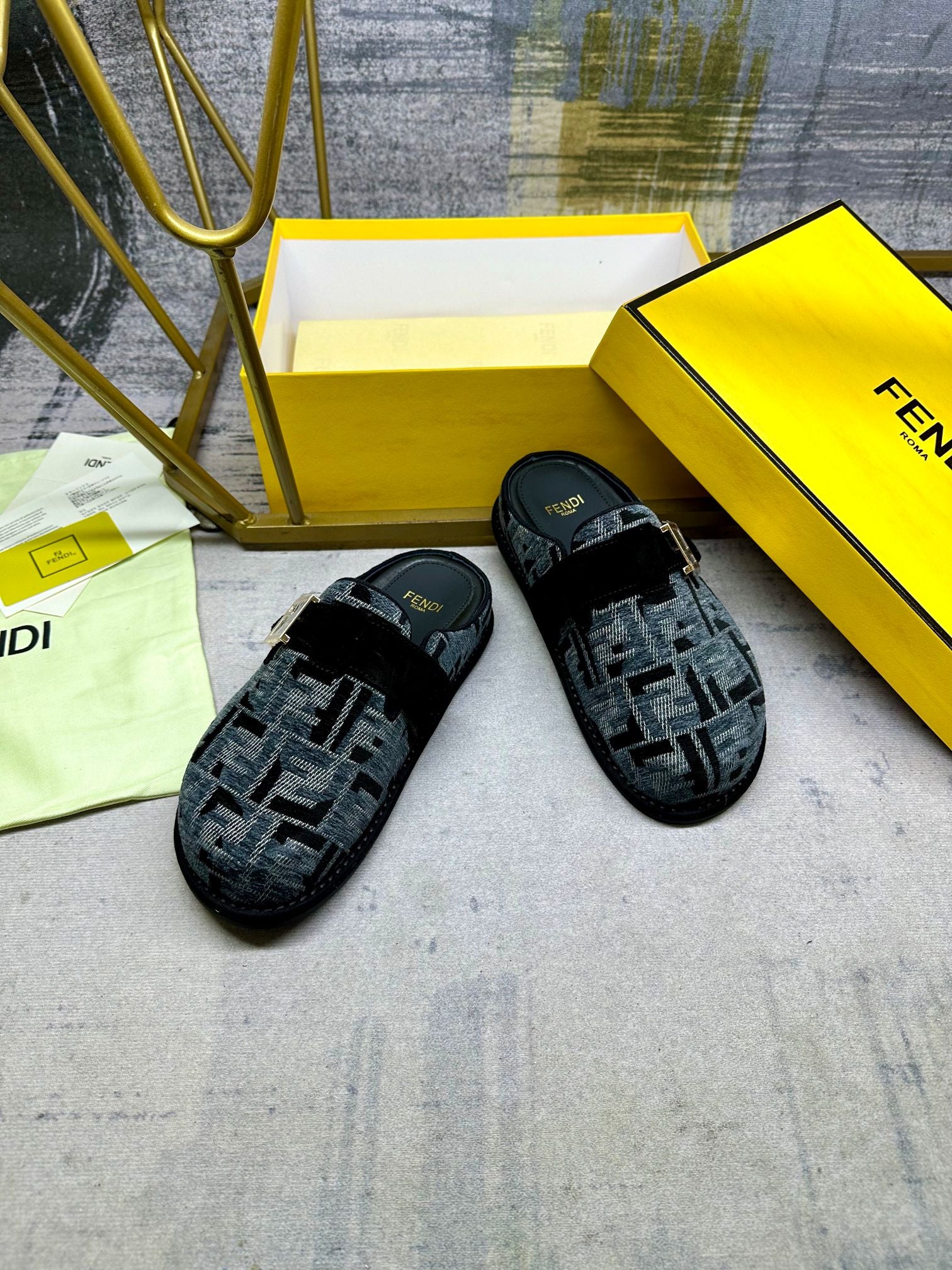 LuxluxHouse Best Quality Sandals Fendi